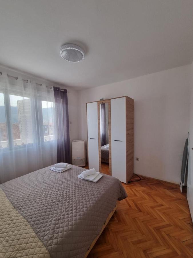 Apartment R&s