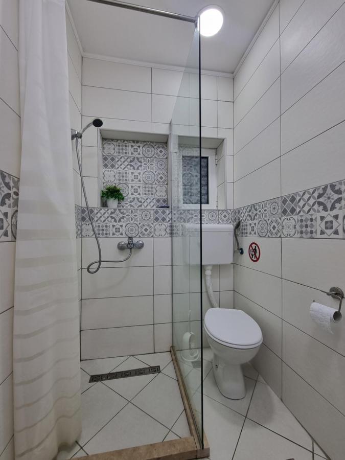 Apartment R&s